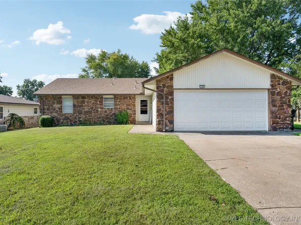 137 W Jefferson St, Broken Arrow, OK 74011