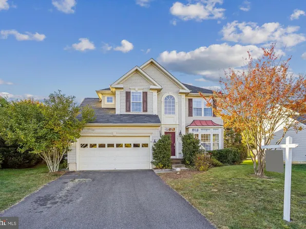 6682 Clarkes Meadow Dr, Bealeton, VA 22712