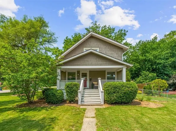 5438 Lamar Ave, Mission, KS 66202