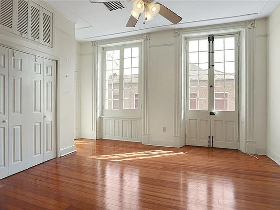 3rd image of 708 Orleans Ave APT B