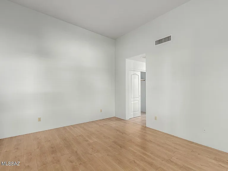 3158 N Avenida Del Clarin #TILES — Photo 24