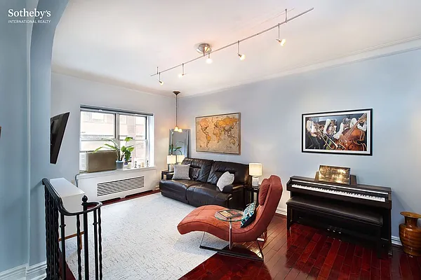 Sold by Sotheby's International Realty | media 13