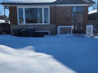 19 Faversham Cres, Toronto, ON M9C3X5