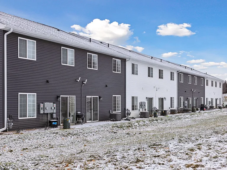 Dawes Place Townhomes — Photo 68