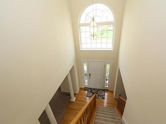 3rd image of 5021 Meadowside Ct