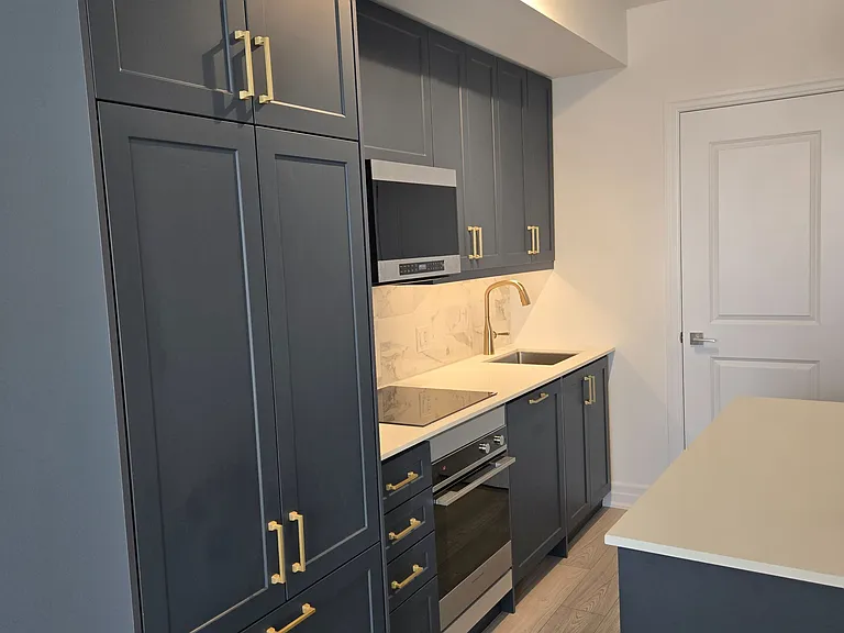 30 Elm Dr W #1407 — Photo 5