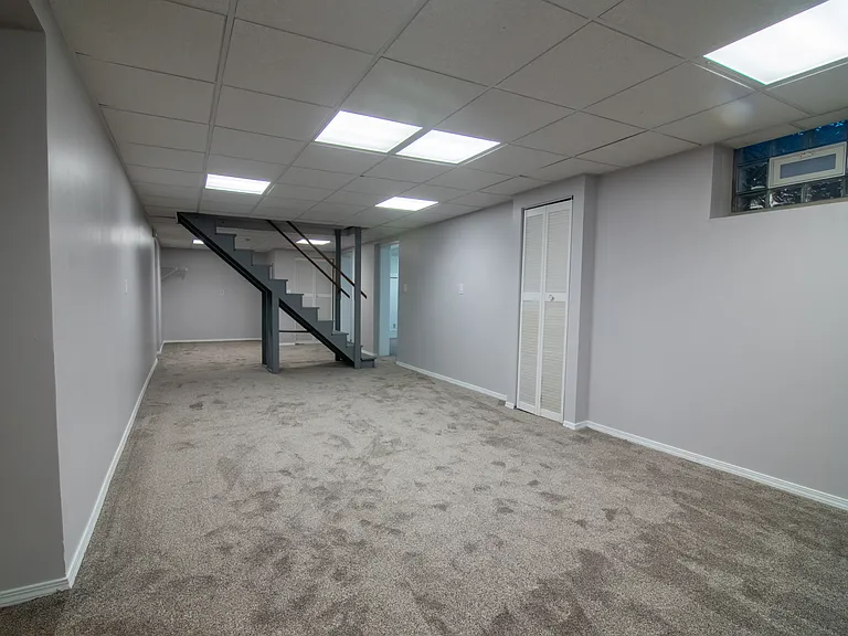 2861 Wellesley Dr — Photo 27