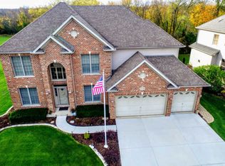 1476 Pleasant Dr, Bartlett, IL 60103