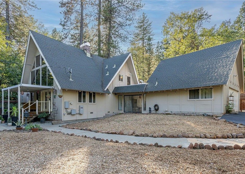 1st image of 4737 Hartley Dr