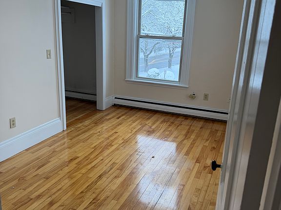 5th image of 595 Central Ave #D