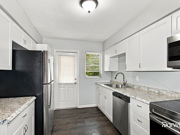 2nd image of 7219 Cascade St