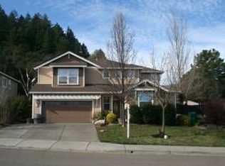 302 Buckeye Cir, Cloverdale, CA 95425
