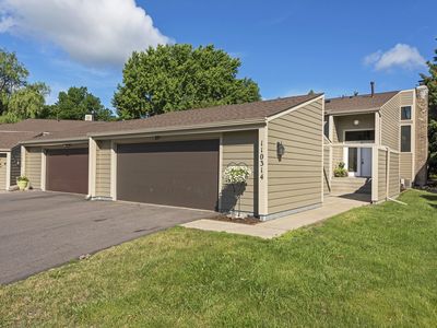 110314 Center Green Cir, Chaska, MN, 55318