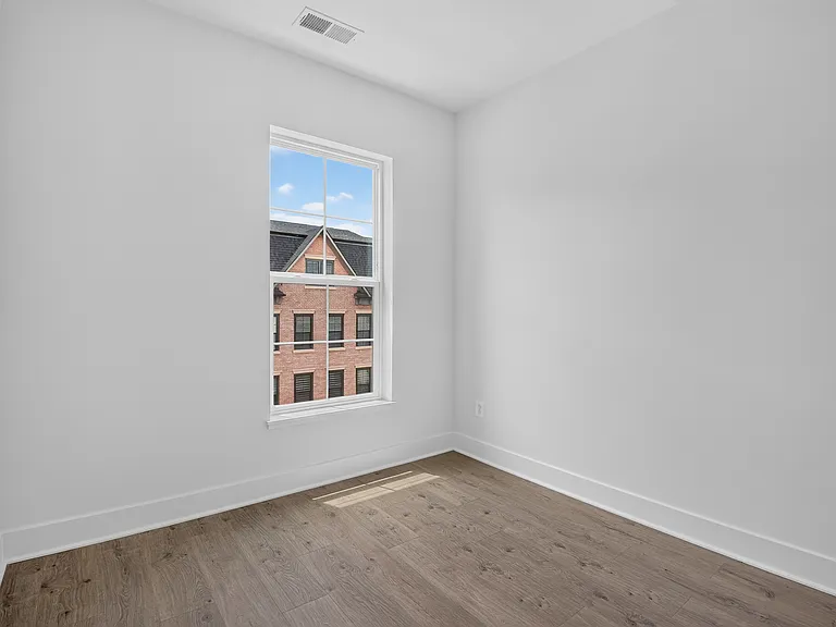 5015 Dulcet Dr — Photo 23