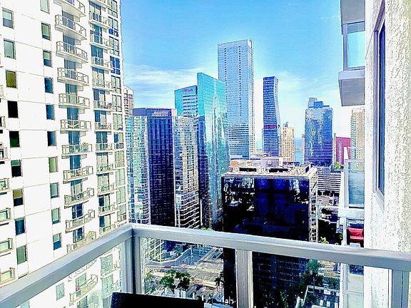 3rd image of 1050 Brickell Ave APT 2808