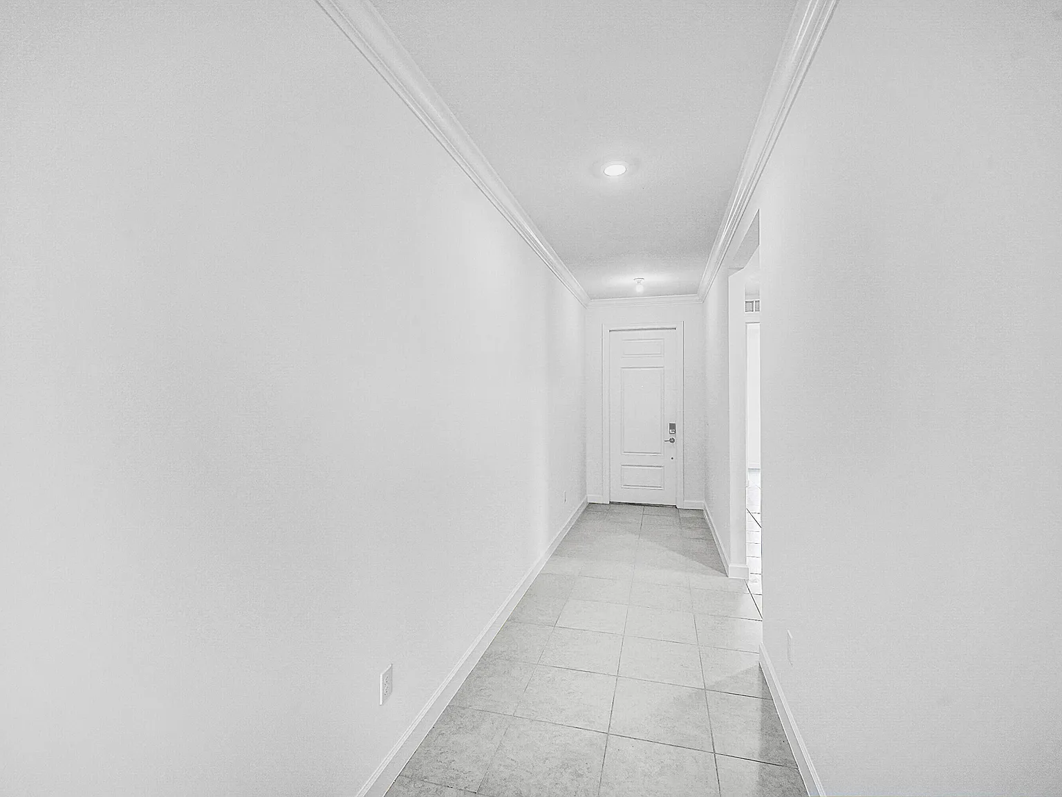 4 bed, 2.0 bath, 1809 sqft, $2,500 — Photo 4