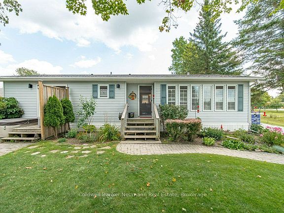 4th image of 41 Trillium Beach Rd