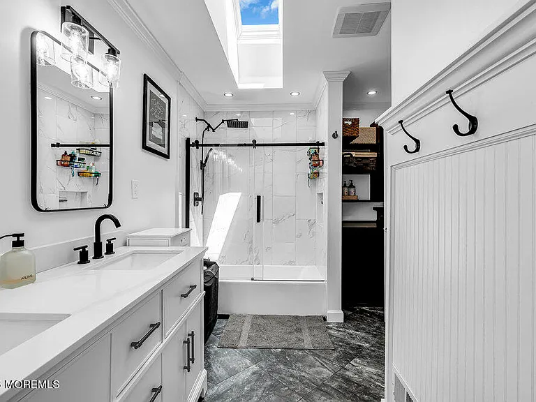 38 Devon Ct — Photo 16