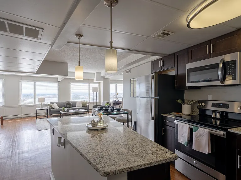 University Club Apartments — Photo 24