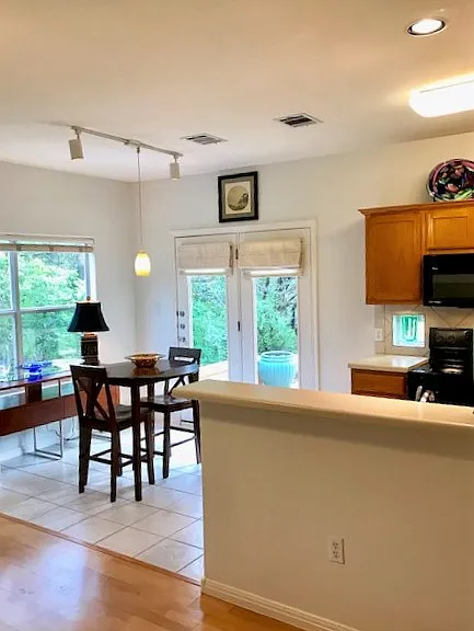 513 N Cuernavaca Dr #B — Photo 16