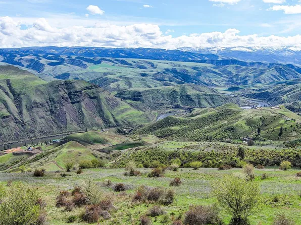 165 Mountain View Rd, White Bird, ID 83554