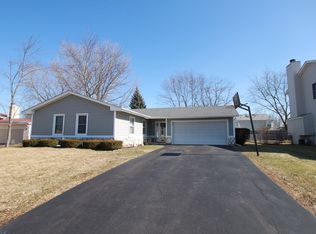 1430 Ashton Ct, Aurora, IL 60504