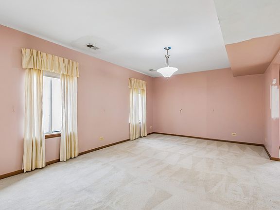 5th image of 1945 Pastoral Ln