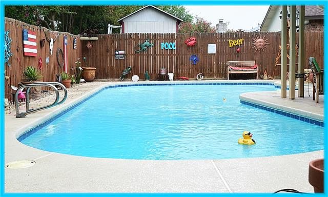 1st image of 4121 Hawthorn Ln