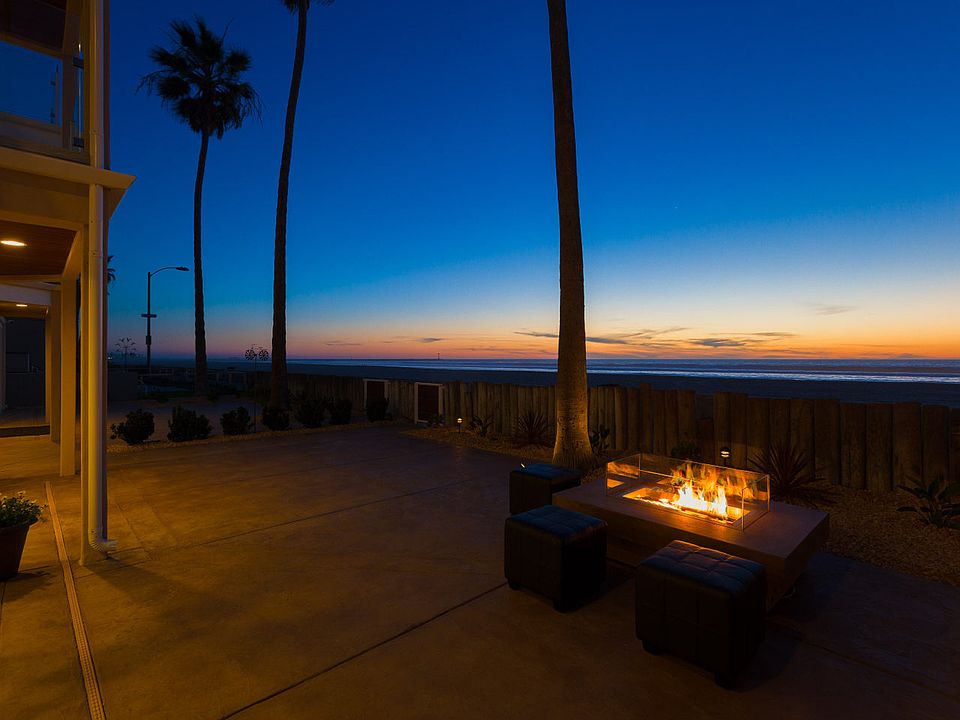 1st image of 2985 Ocean Front Walk #A