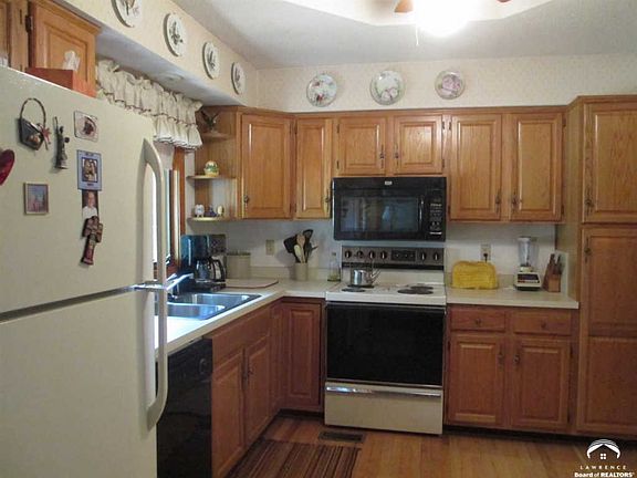 3rd image of 645 Silver Hill Dr
