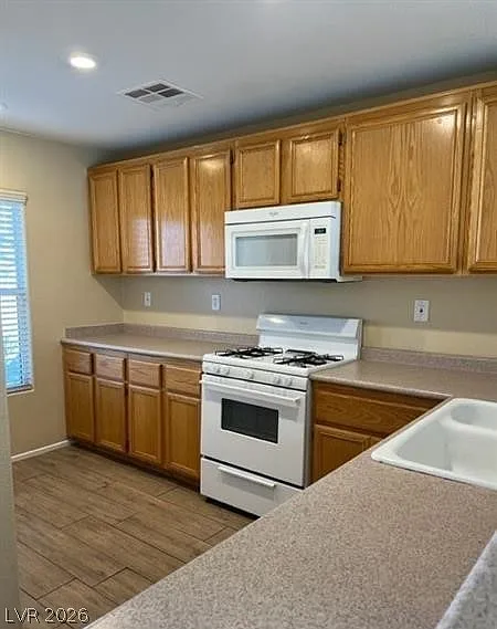 1092 Paradise Coach Dr — Photo 7