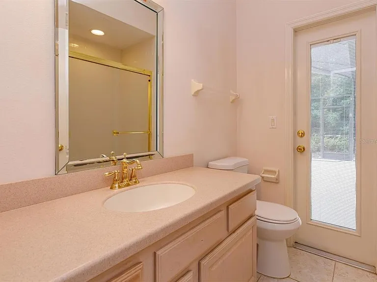 208 Heatherwood Ct — Photo 19