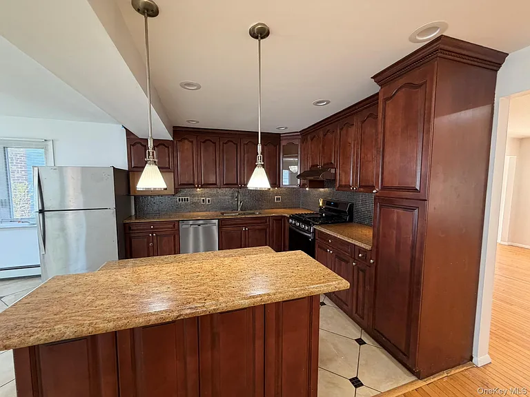 42 Rhodes Dr #HOUSE — Photo 9