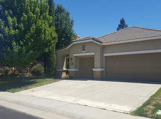 1464 Grovewood Ln, Roseville, CA 95747