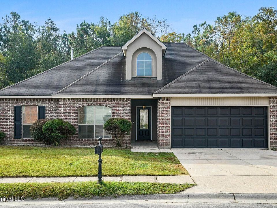 1st image of 10281 English Manor Dr
