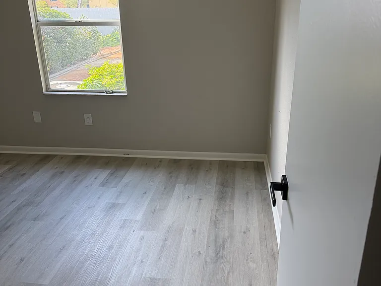 3712 Iowa Ave #202 — Photo 11
