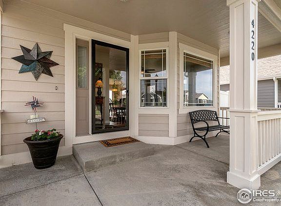 4th image of 4220 Laurel Dr