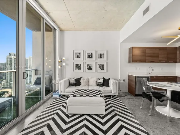 151 SE 1st St APT 2809, Miami, FL 33131