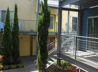 2548 NW Vaughn St UNIT E, Portland, OR 97210