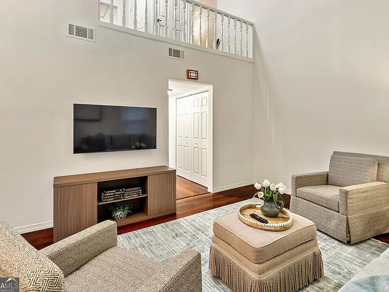 216 Flat Creek Ct — Photo 13