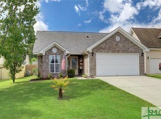 17 Binnacle Ln, Port Wentworth, GA 31407