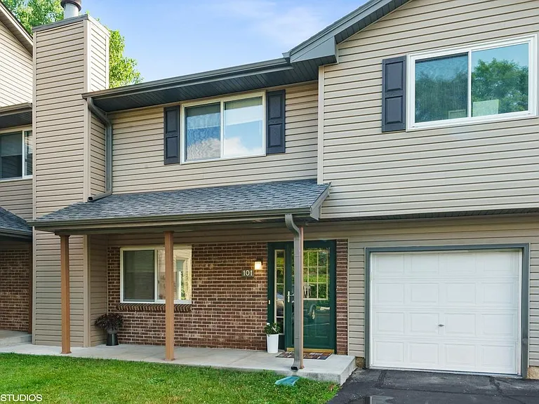450 Valley Dr #101 — Photo 11