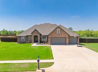 12858 Meadow Ridge Dr, Shawnee, OK 74804