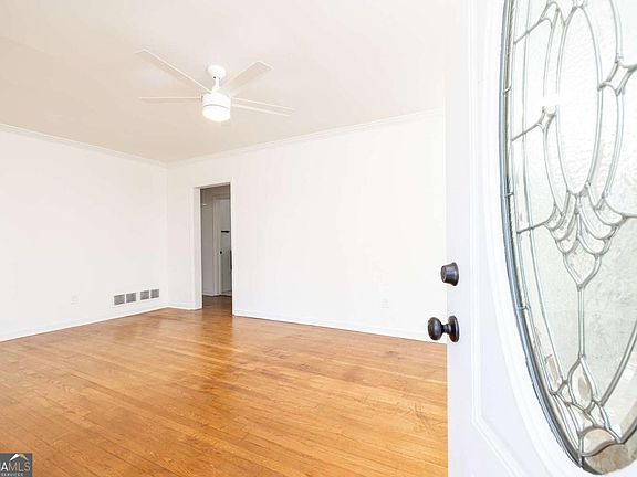 2nd image of 2224 Rosewood Rd