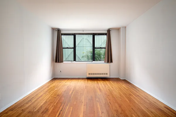 Sold by Compass | media 7