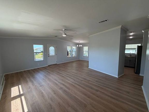 5th image of 5200 28th St N Lot 301