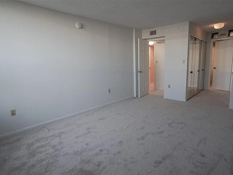 400 Island Way #308 — Photo 18