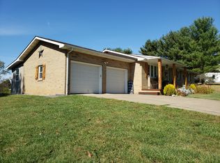 313 Spence Rd, Belpre, OH 45714