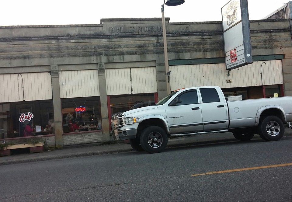 1st image of 273 Sussex Ave W