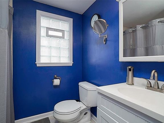 3rd image of 514 Highland Ave